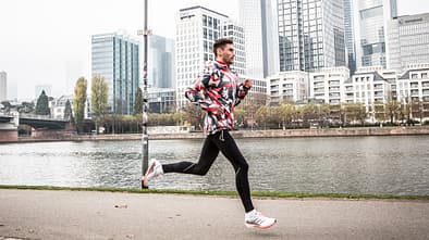 Mit einer optimierten Lauftechnik laufen Sie schöner und schneller. Dazu sinkt Ihr Verletzungsrisiko. 