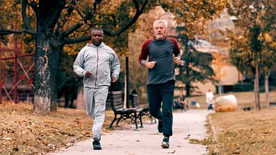 Zwei Männer beim Lauftraining