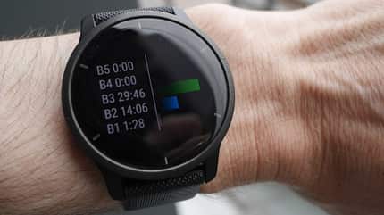 Garmin Venu 2 Laufuhr Fitnesstracker Smartwatch AMOLED Ablesbarkeit spiegelndes Display Garmin Venu 2