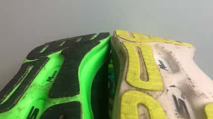 Die Außensohle des Skechers GOrun Razor 3+ (links) weist im Vergleich zur Außensohle des Razor 3 eine dickere Materialstärke auf. 