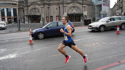 Jonas Müller beim Men's 10K Edinburgh 2022