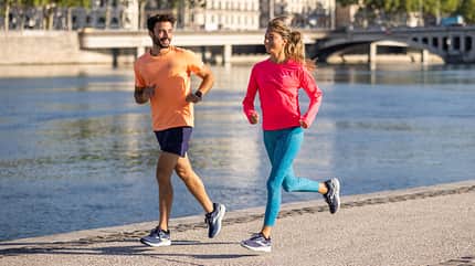 Brooks unterstützt SUPPORT YOUR LOCAL DEALER 2023 Brooks unterstützt SUPPORT YOUR LOCAL DEALER 2023