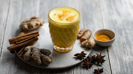 Goldene Milch: Kurkuma-Latte Goldene Milch: Kurkuma-Latte