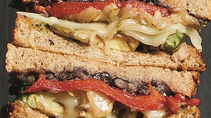 Sandwoch, Bohne, Paprika, Rezept Bohnenmus-Paprika Sandwich Bild