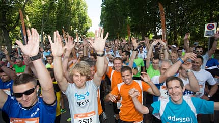 Vor dem Start B2RUN-Firmenlauf Stuttgart 2015 Vor dem Start B2RUN-Firmenlauf Stuttgart 2015