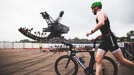 Wechselzone beim Neunseenman Triathlon Wechselzone beim Neunseenman Triathlon