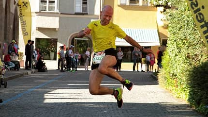 Halbmarathon Hall-Wattens: Freude im Ziel