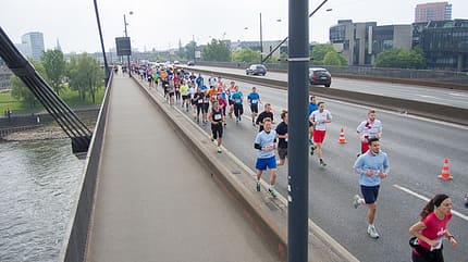 Düsseldorfer Brückenlauf Oberkasseler Brücke 2014