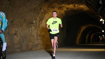 Beim Urban Trail in Luxemburg geht es auch durch Tunnel. Beim Urban Trail in Luxemburg geht es auch durch Tunnel.