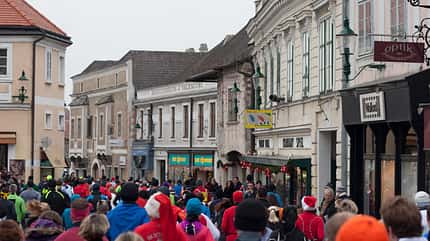 Altstadtadventlauf: Laufen in der Mödlinger Innenstadt