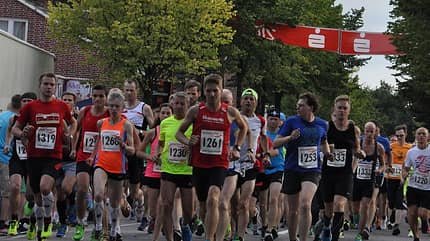 Start zum Münkeboer Festtage-Lauf Start zum Münkeboer Festtage-Lauf