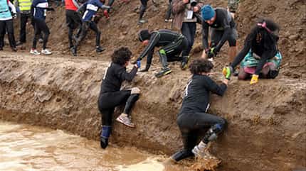 Rund 30 Hindernisse müssen beim Rock Race überwunden werden.