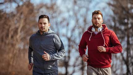Zwei Laufeinsteiger beim Lauftraining