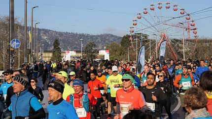 Fast 10.000 finishen bei Traumwetter