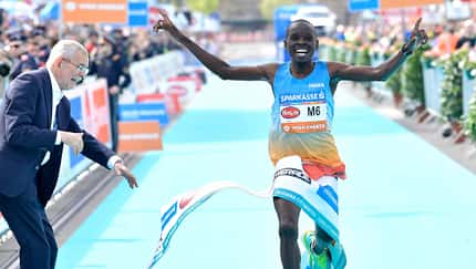 Samwel Mailu gewinnt Jubiläum in Streckenrekord​
