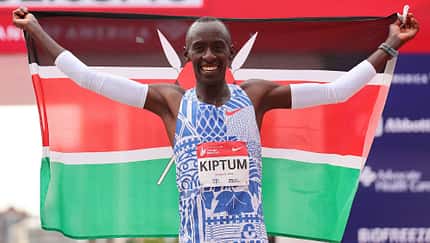 Kelvin Kiptum bricht Kipchoges Marathon-Weltrekord
