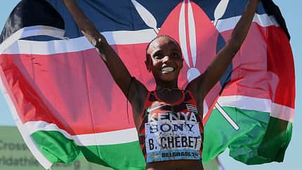 Kiplimo und Chebet verteidigen Cross-WM-Titel