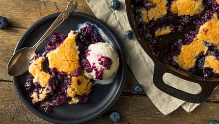 Veganes Haferflocken-Beeren-Crumble