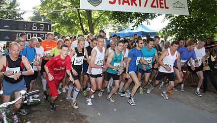 Berliner Benefiz-Lions-Lauf: Start des 10-km-Laufs
