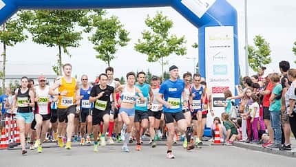Start zum Rückenwindlauf Garching