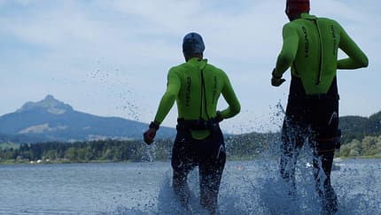 Beim Allgäu SwimRungeht es durch den Rottachsee und den Grüntensee.