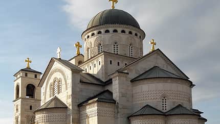 Die Auferstehungskathedrale ist eines der Wahrzeichen Podgoricas.