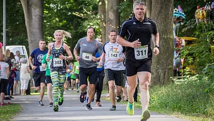 Meerathon: Durch den Meeraner Park