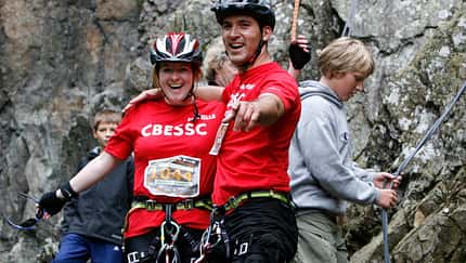 Abseilen beim Adventure Race Schwarzwald