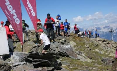 Glungezer Verglauf: Zieleinlauf auf dem Glungezer Gipfel