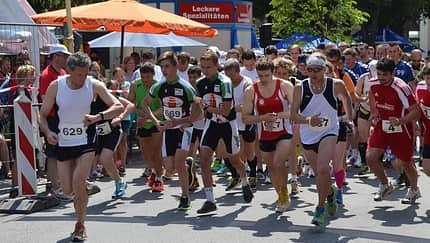 Start zum Kirchweihlauf in Neuendettelsau Start zum Kirchweihlauf in Neuendettelsau