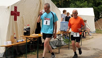 Verpflegungsstelle beim Gmünder 12-Stunden-Lauf