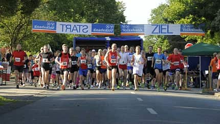 Start zum Kutenholzer Volks- und Straßenlauf