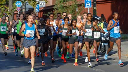 Sind große Marathonläufer im Nachteil?