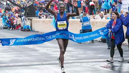 John Komen überrascht beim Athen-Marathon