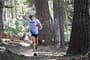 Jim Walmsley kühlt sich bei seinem Lauf zum Streckenrekord beim Western States Endurance Run 2019 ab. 