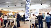 Auf der Messe tummeln sich Sportfachleute