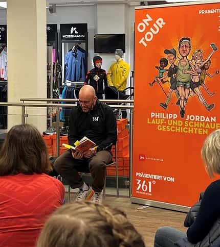 361°: Podcaster Philipp Jordan las aus seinem neuen Buch